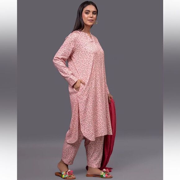 HINA MIRZA PAKISTANI DESIGNER COORD FLORAL 2 PIECE DRESS - Picture 1 of 4